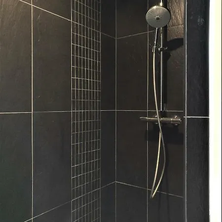 Derriere La : Suite, Patio Et Pergola Le Bois-Plage-en-Ré